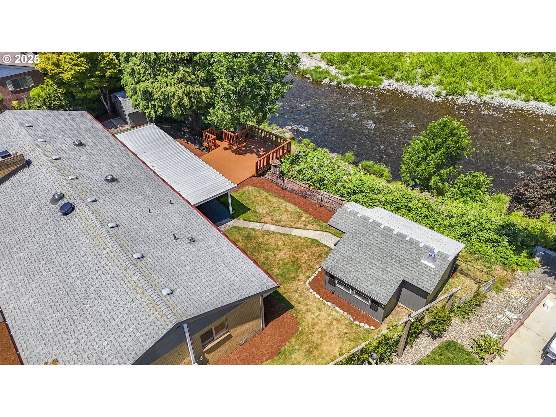 Property Photo:  2859 NE 2nd Ave  WA 98607 
