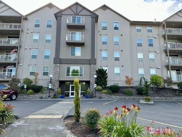 1548  River Road 105  Longview WA 98632 photo