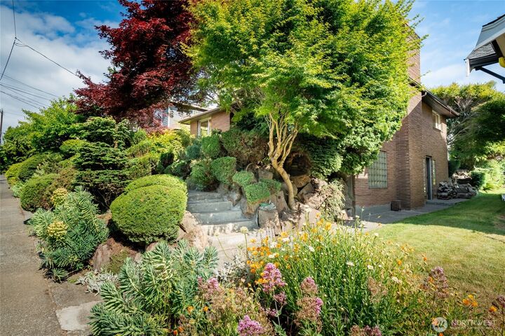 Property Photo: 2842 NW 67th Street WA 98117