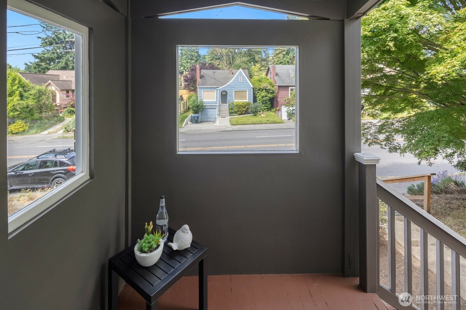 Property Photo: 6052 25th Avenue NE WA 98115
