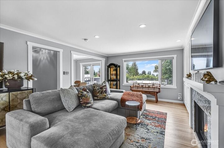 Property Photo:  5939  36th Avenue SW  WA 98126 