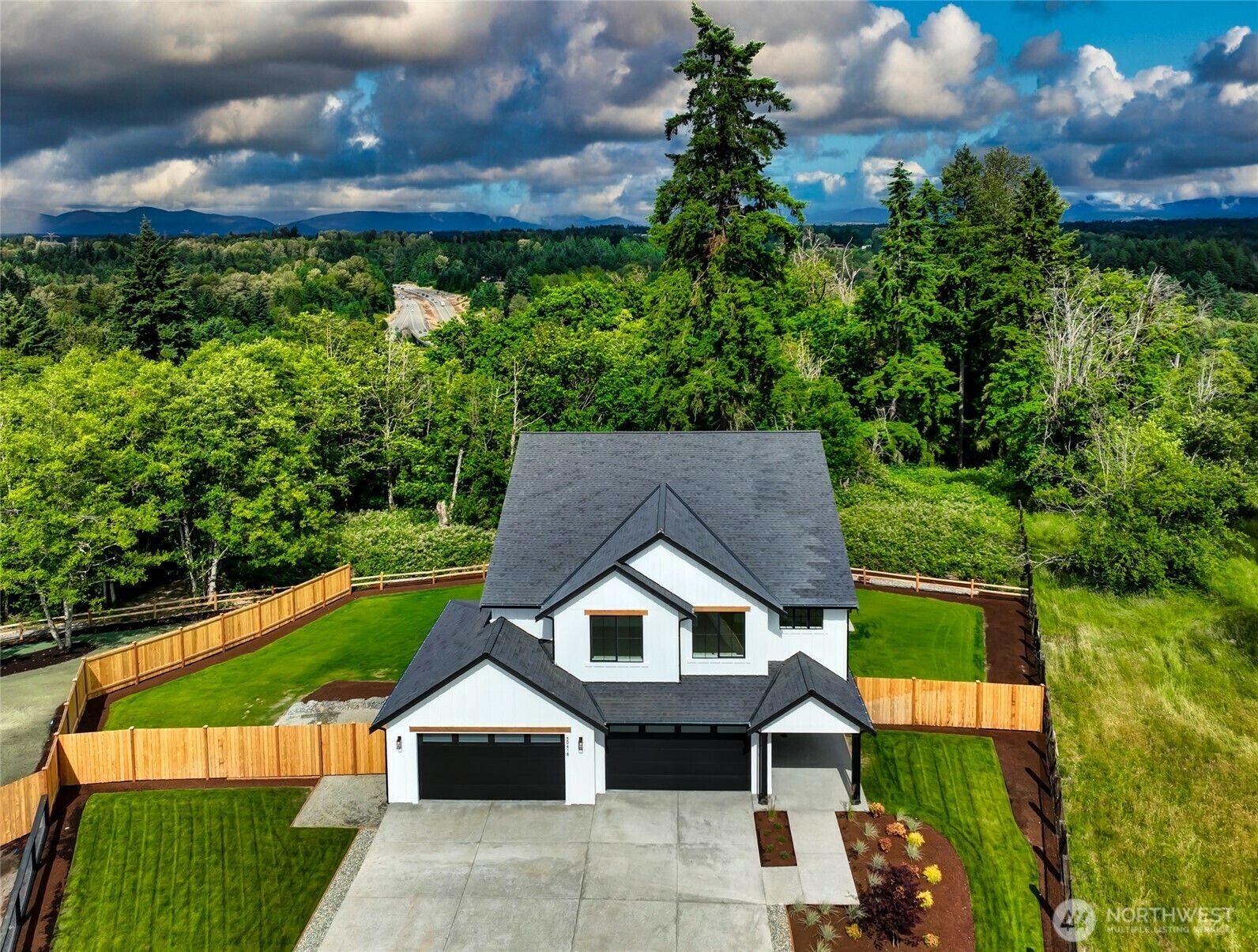 Property Photo: 30418 132nd Avenue SE WA 98092