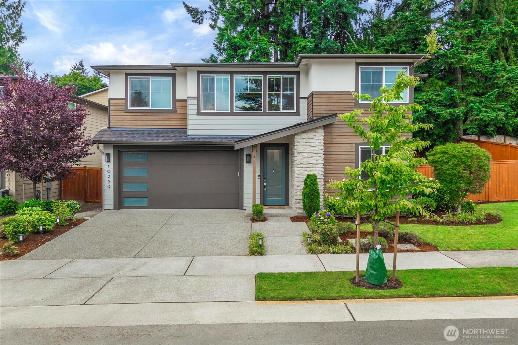 Property Photo: 10259 133rd Court NE WA 98033