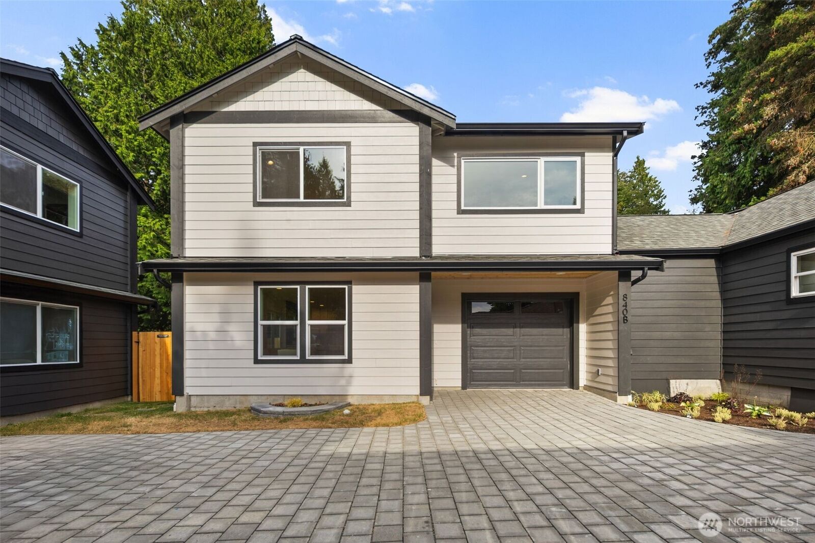 Property Photo:  840 NE 100th Street B  WA 98125 