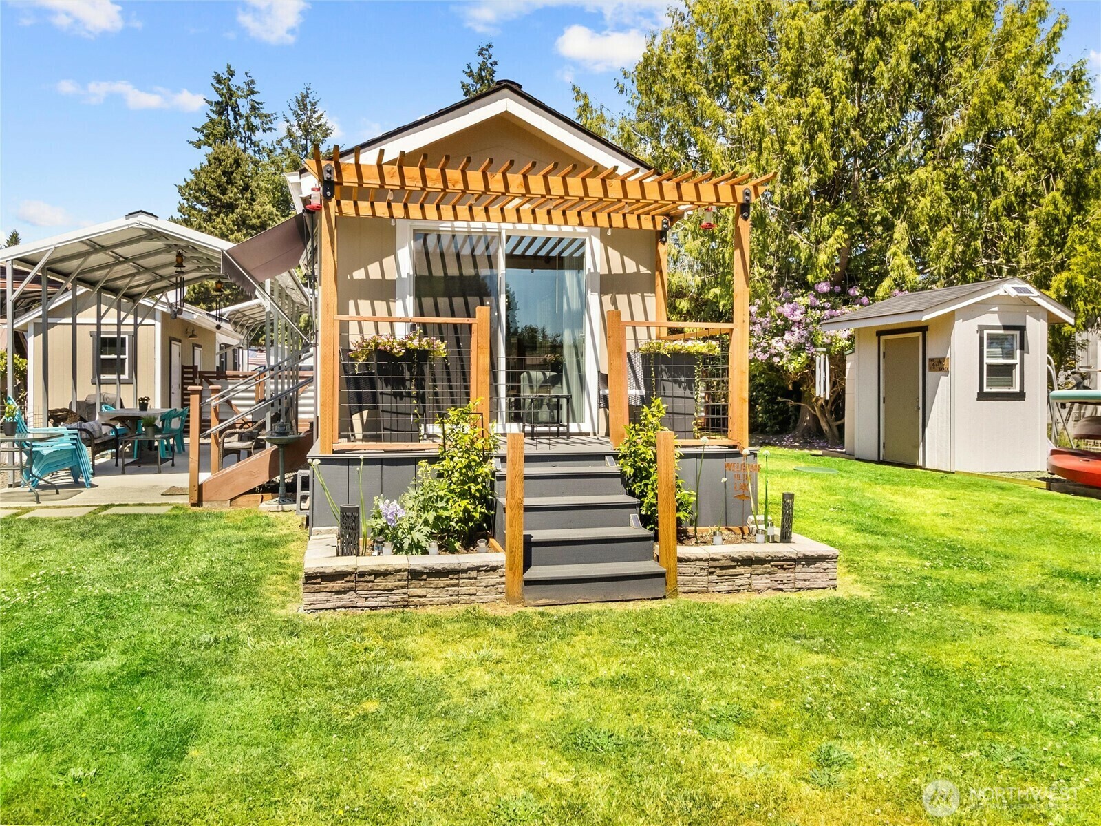 800 SE Crescent Drive  Shelton WA 98584 photo