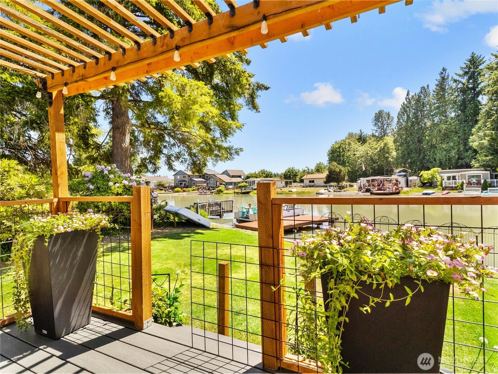 Property Photo:  800 SE Crescent Drive  WA 98584 