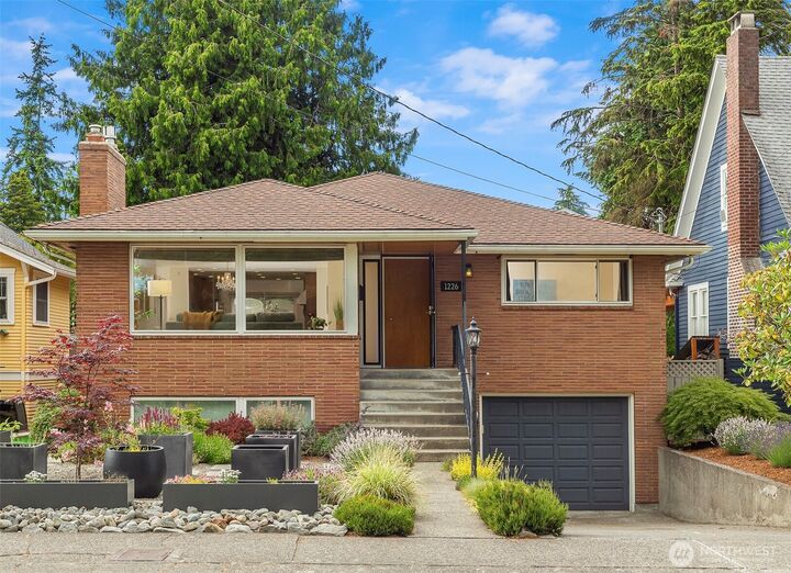 1226 NE 89th St  Seattle WA 98115 photo