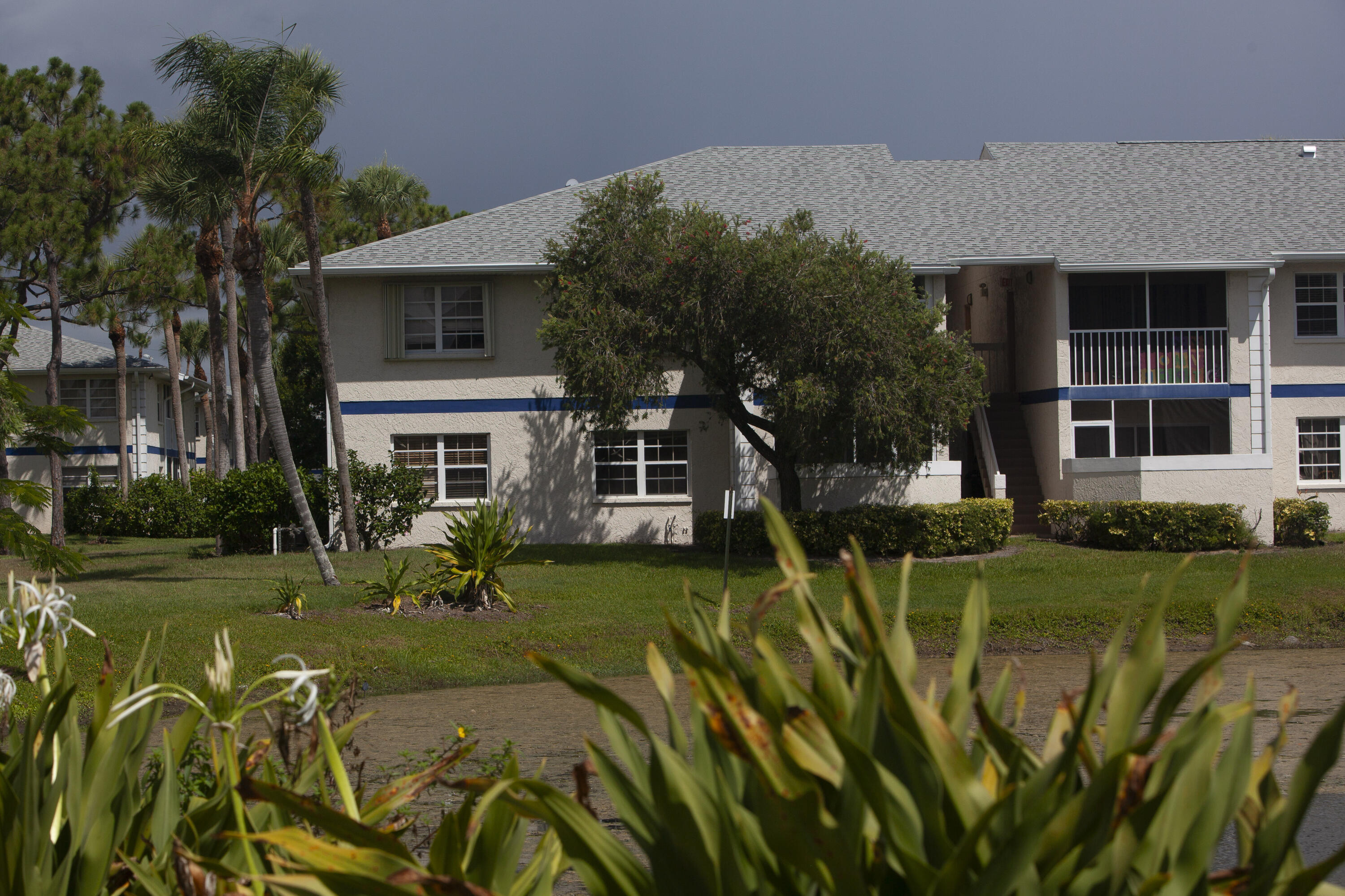 Property Photo: 1531 SE Royal Green 102 Circle 102 FL 34952