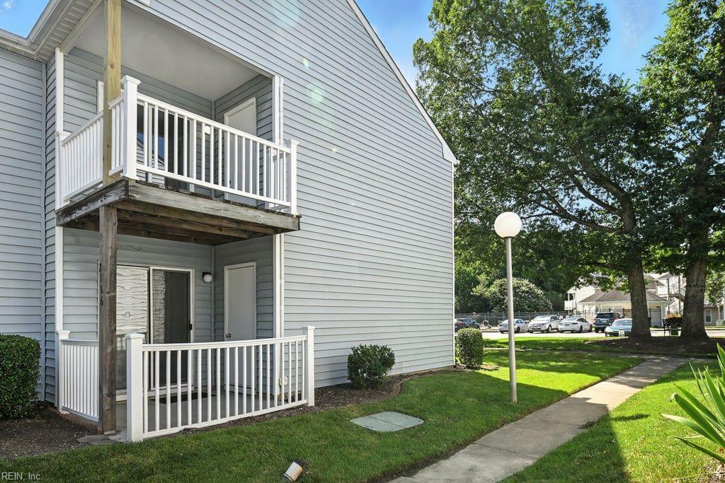 Property Photo: 2118 Retreat Ct VA 23454
