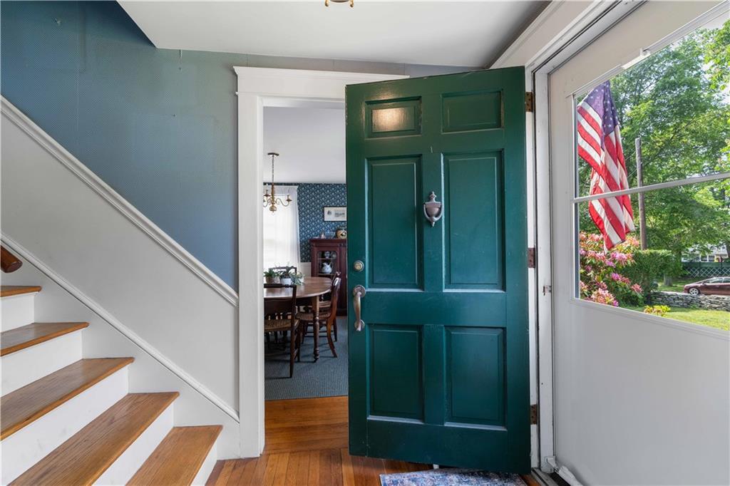 Property Photo:  281 Green End Avenue  RI 02842 