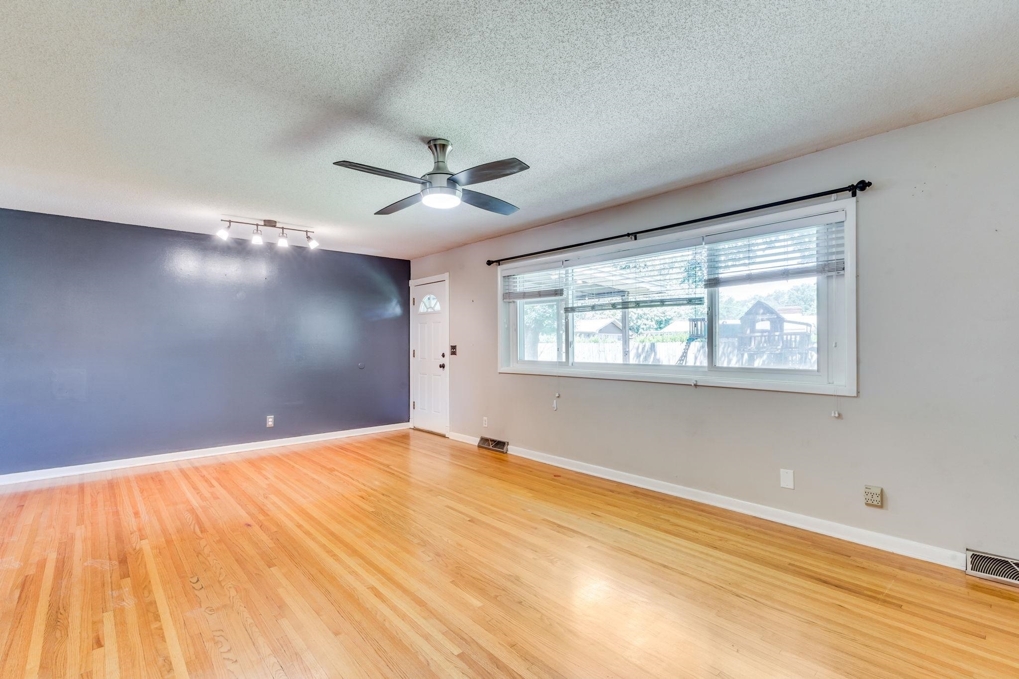 Property Photo: 9620 W Tee Ln KS 67212