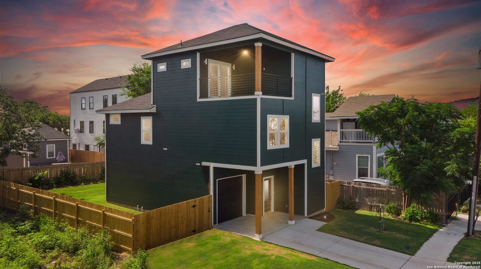 Property Photo:  326 Cactus  TX 78203 