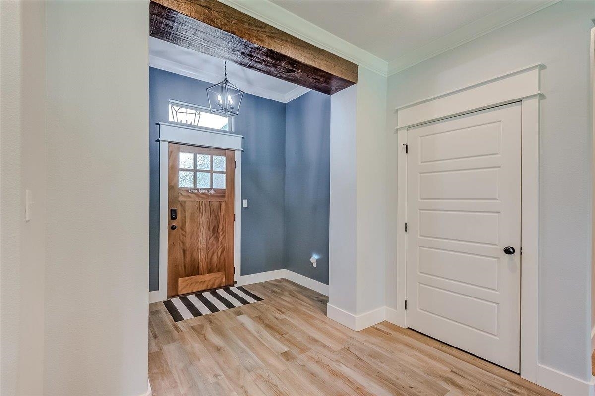 Property Photo: 4801 Candlewick Dr TX 77630
