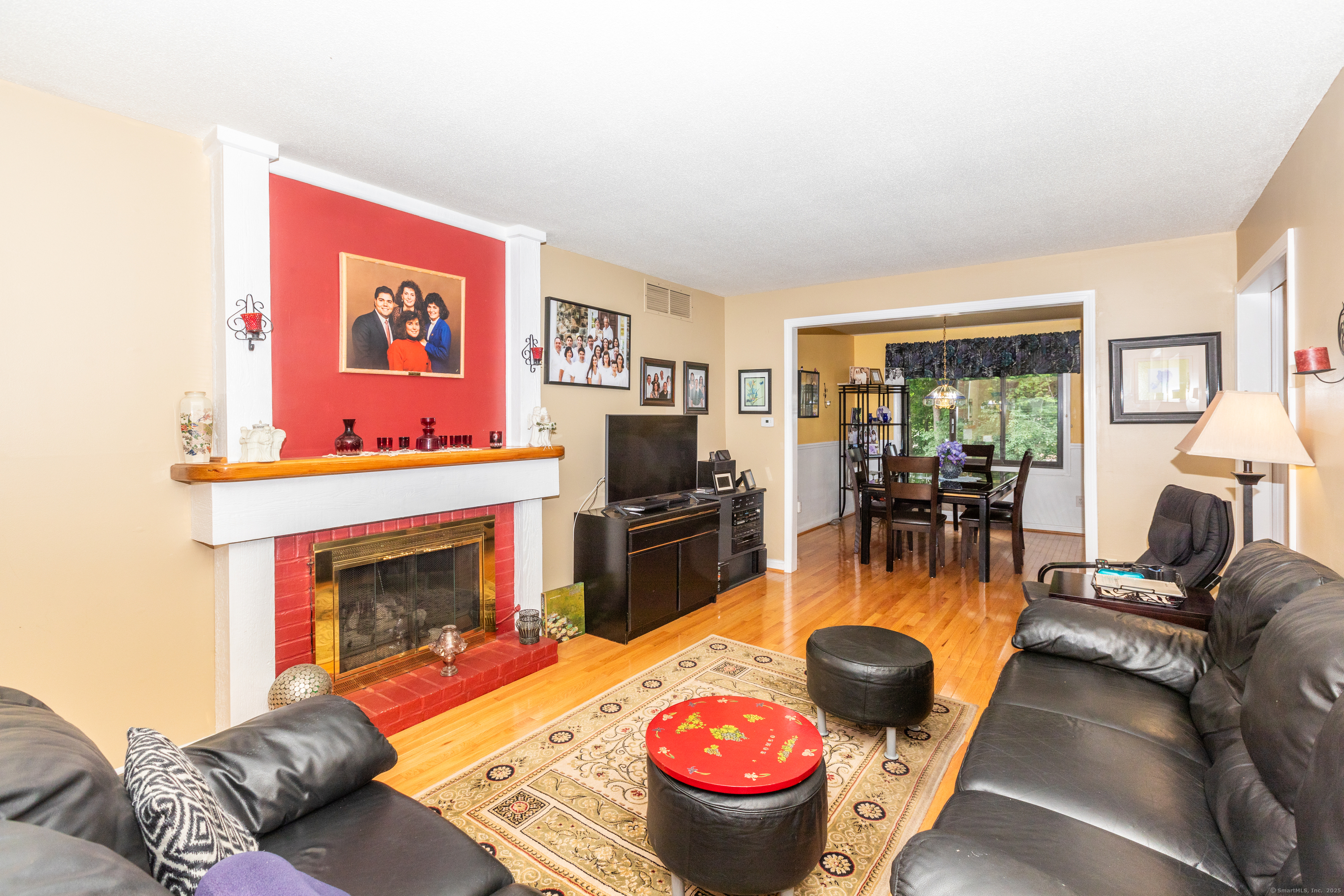 Property Photo:  9 Village Road 9  CT 06489 