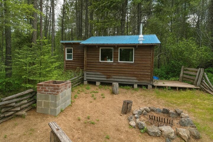 Property Photo:  43xx Lumberg Rd  WA 99173 