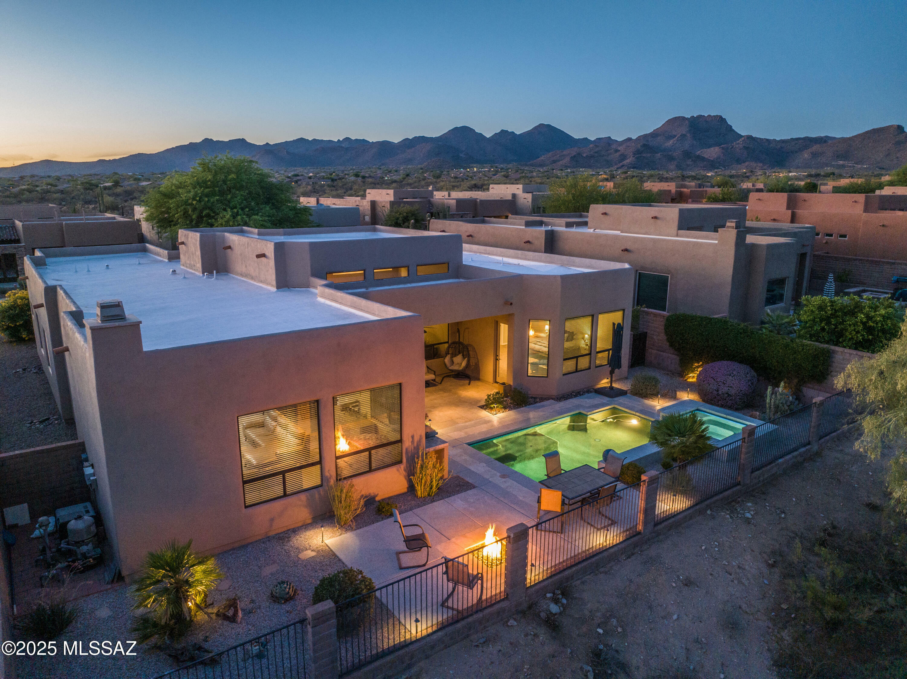 Property Photo: 12446 N Fallen Shadows Drive AZ 85658