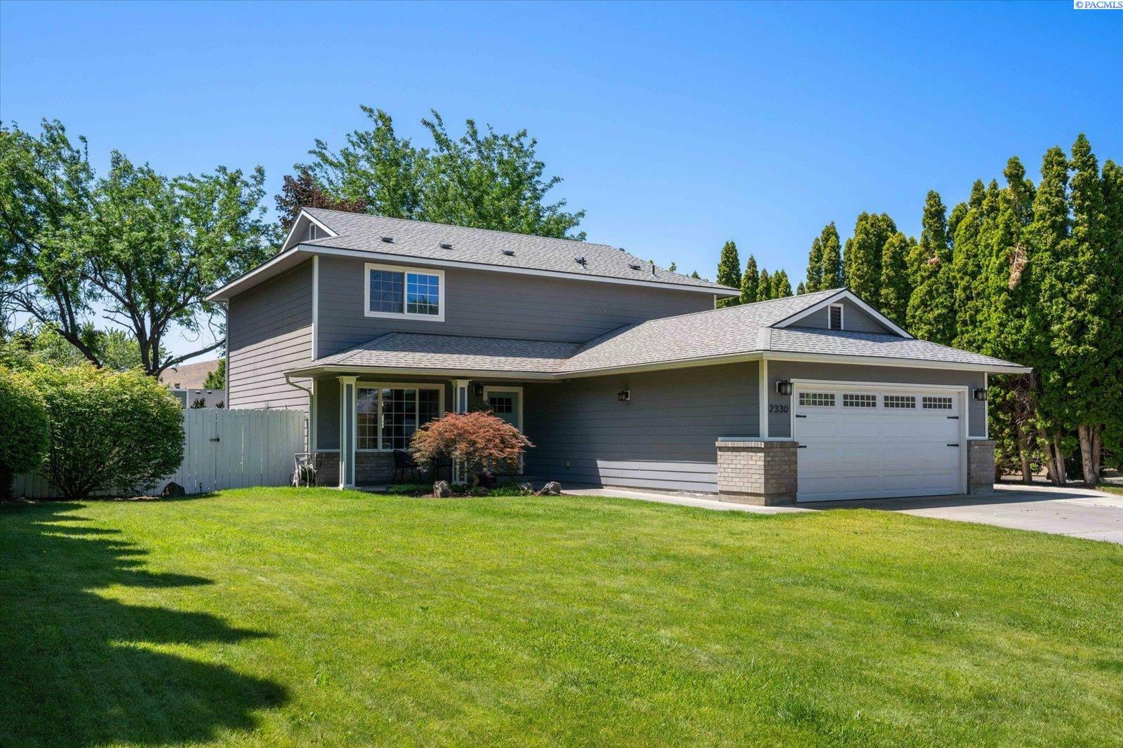 Property Photo:  2330 Hummingbird Lane  WA 99353 