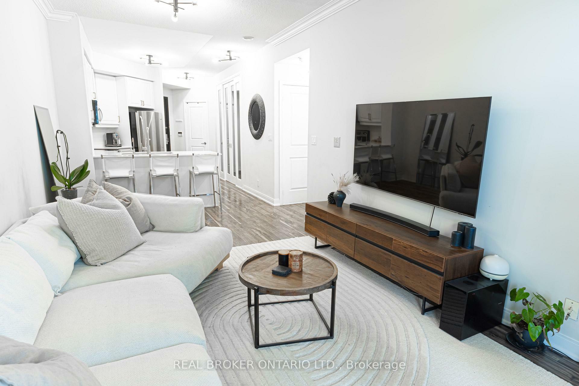 Photo de la propriété: 90 Absolute Avenue 2107 ON L4Z 0A3
