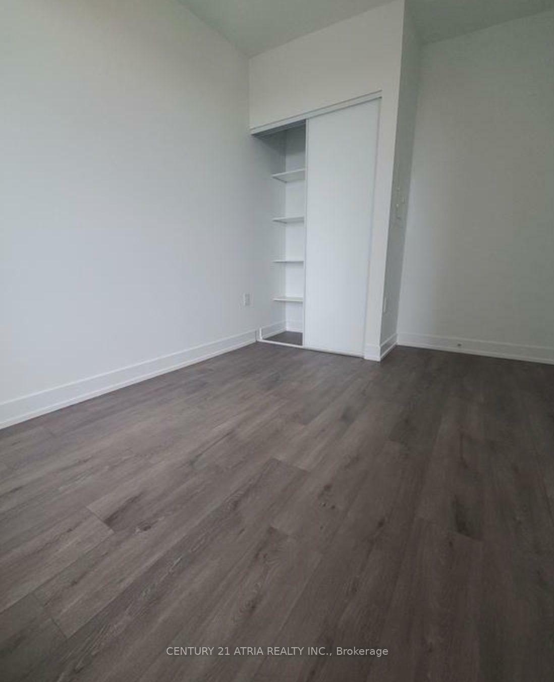 Property Photo: 575 Bloor Street E 3505 ON M4W 0B2