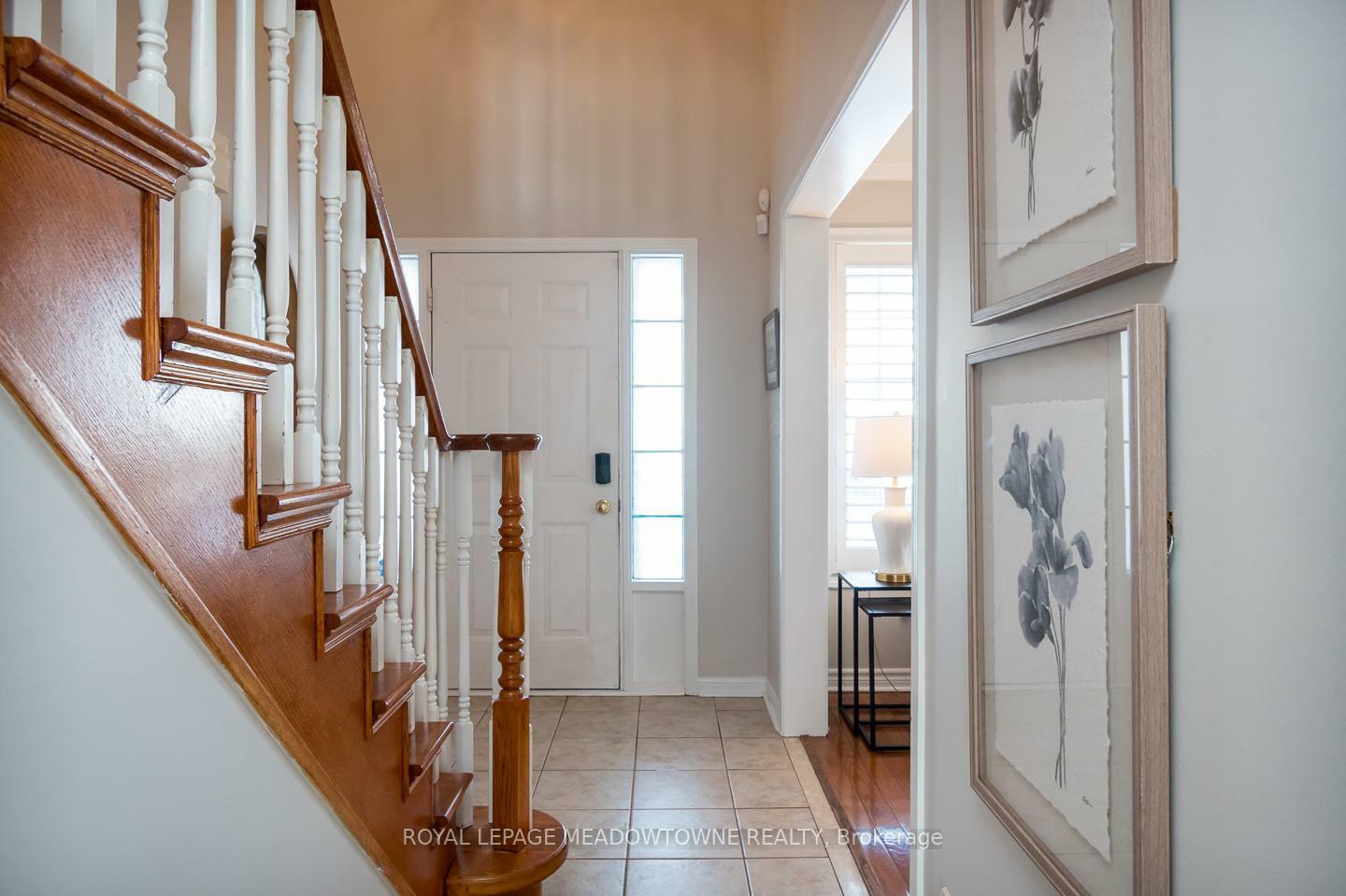 Photo de la propriété:  488 Trudeau Drive  ON L9T 5K1 