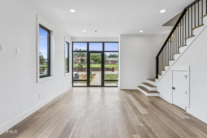 Property Photo: 1533 Pactolas Road 105 TN 37604