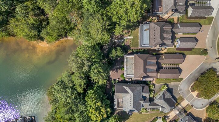 Property Photo: 155 Village Point Drive SC 29685