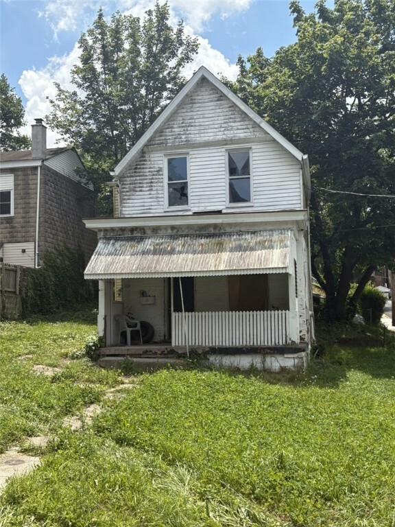 Property Photo: 212 Mathews Ave PA 15210