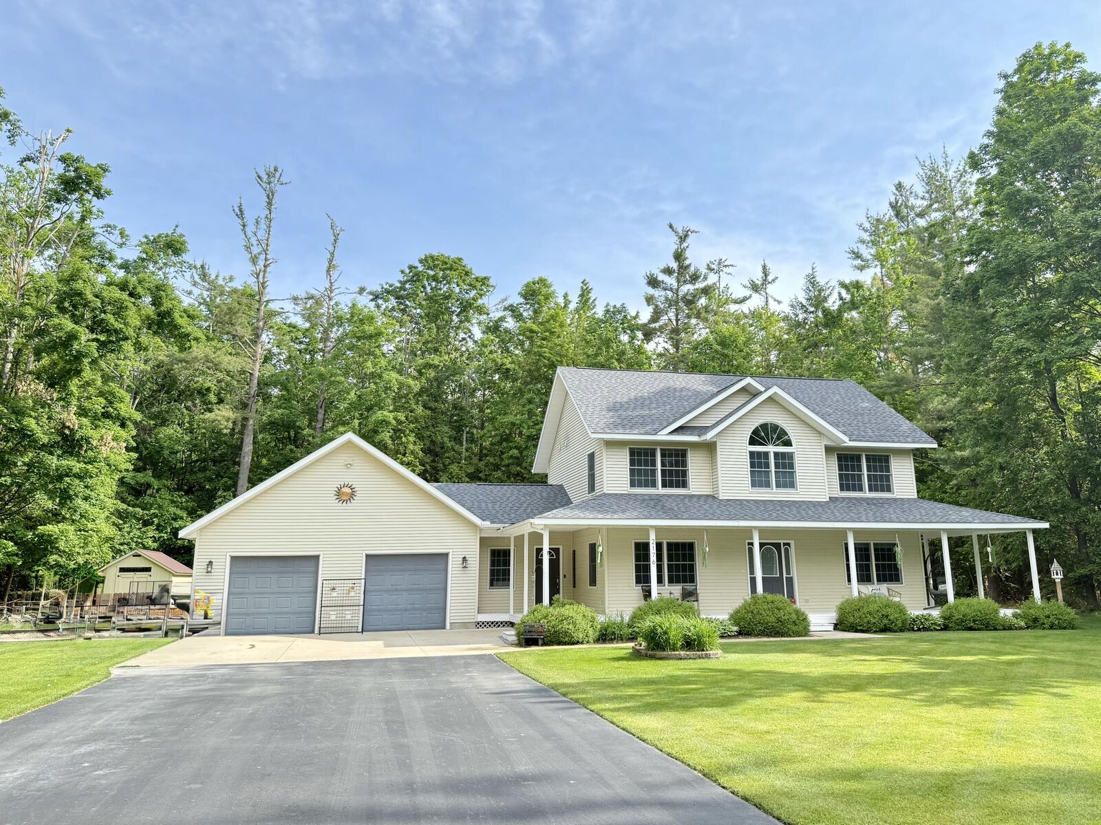 Property Photo:  2176 Deepwoods Drive  MI 49735 