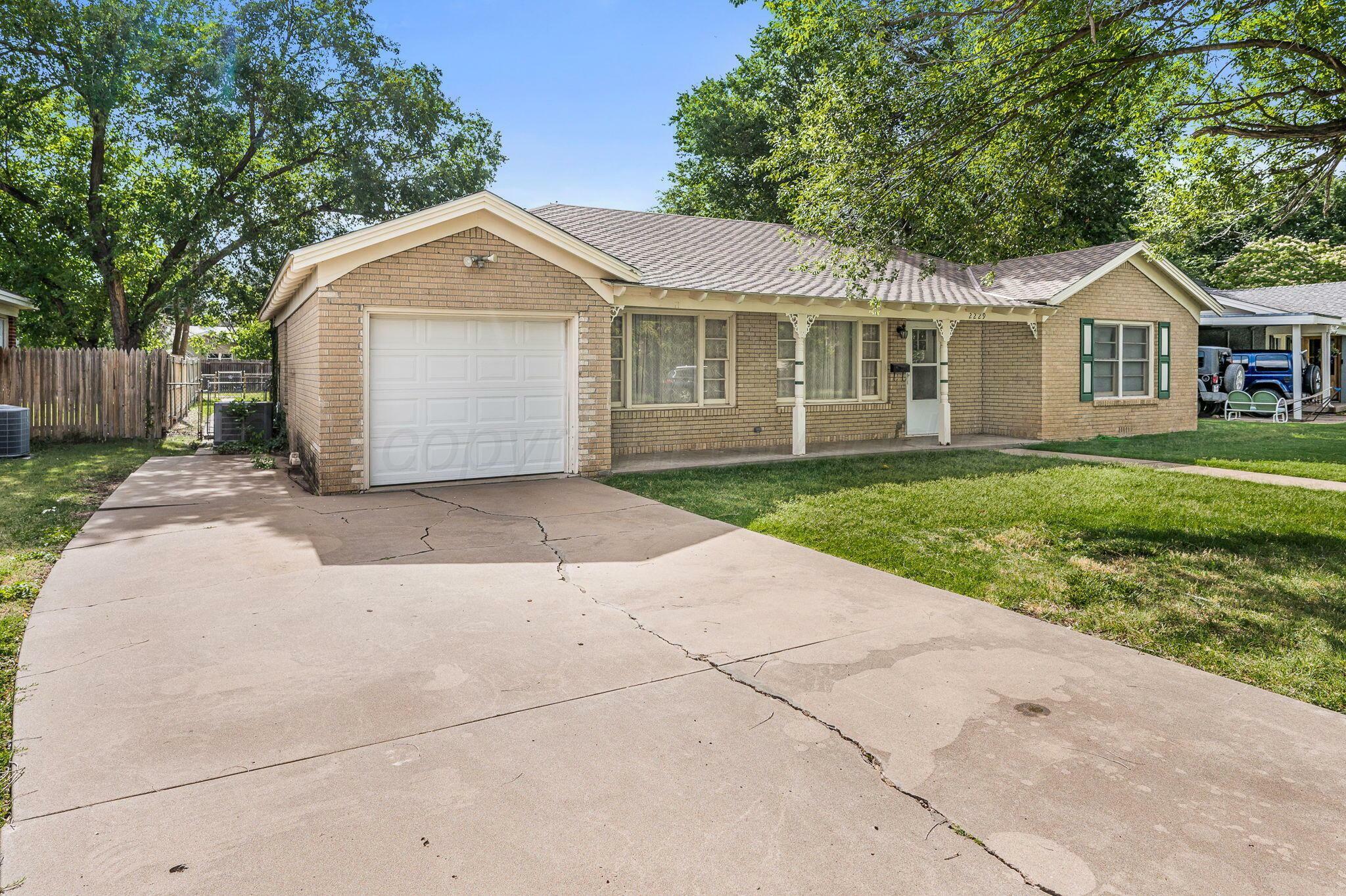 Property Photo: 2229 Peach Tree Street TX 79109-1922