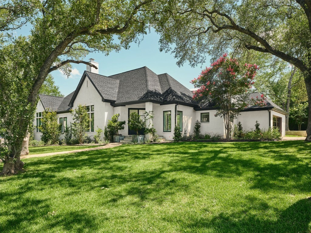 Property Photo: 4105 McBrine Place TX 78746