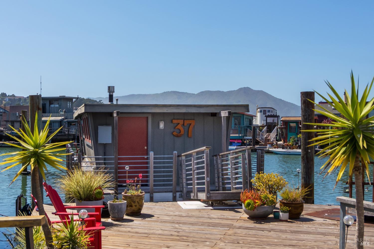 37 South 40 Dock  Sausalito CA 94965 photo