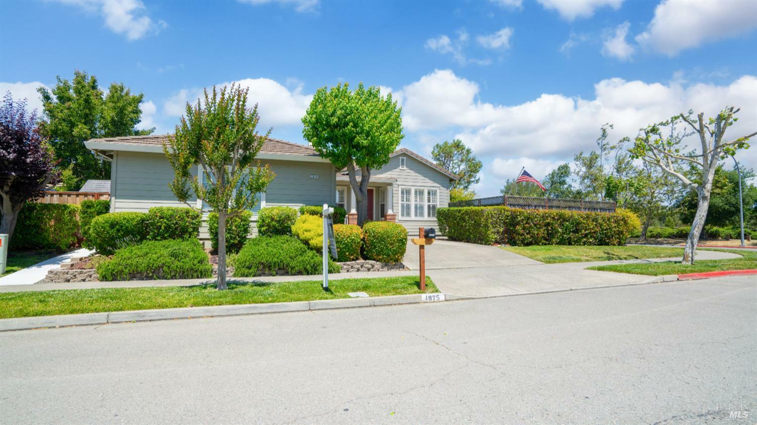 Property Photo: 1975 Lansdowne Way CA 94954