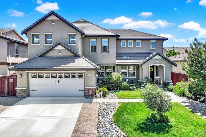 Property Photo: 644 Canterbury Circle CA 95687