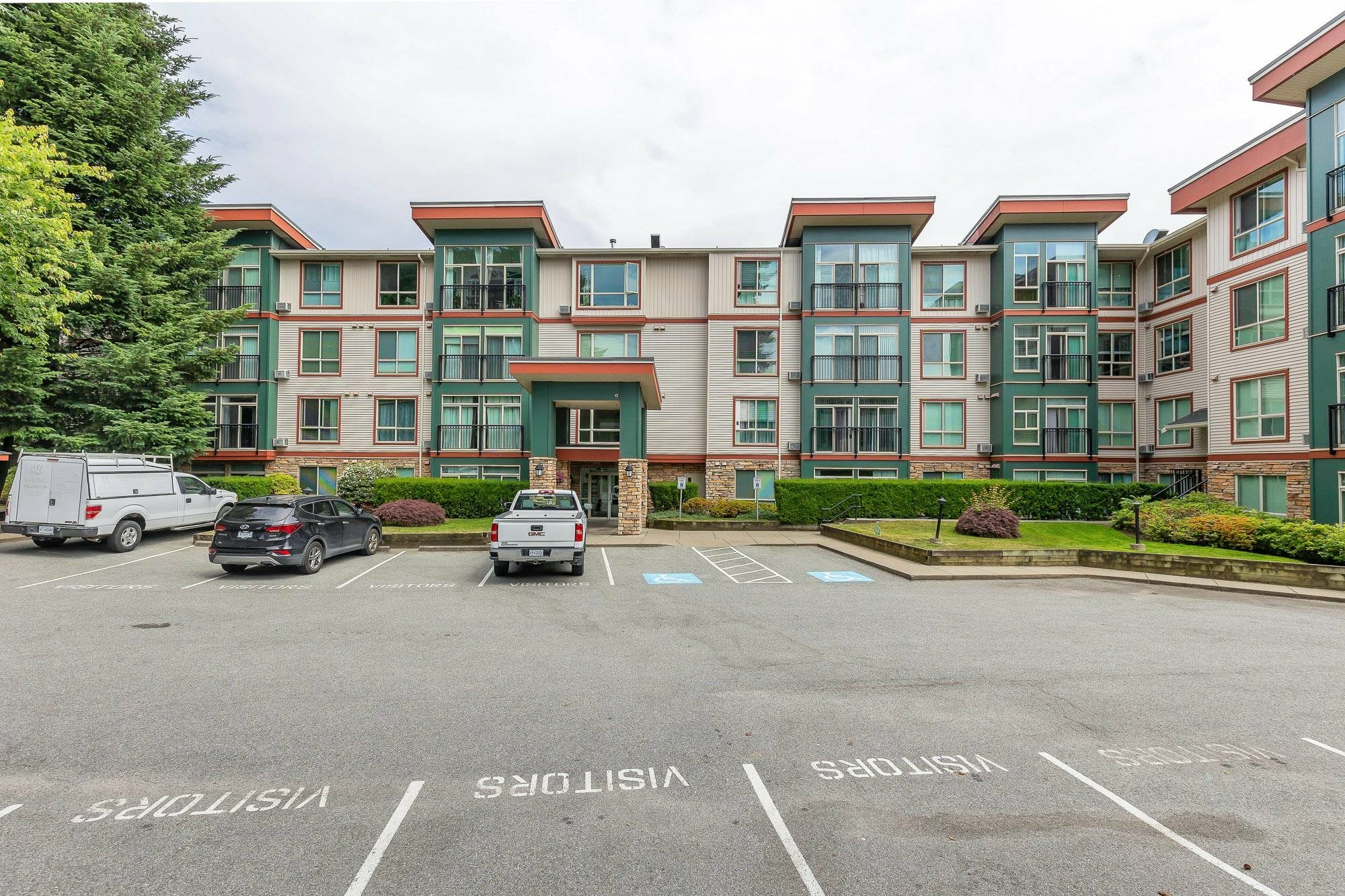 Property Photo: 33485 South Fraser Way 207 BC V2S 8P9