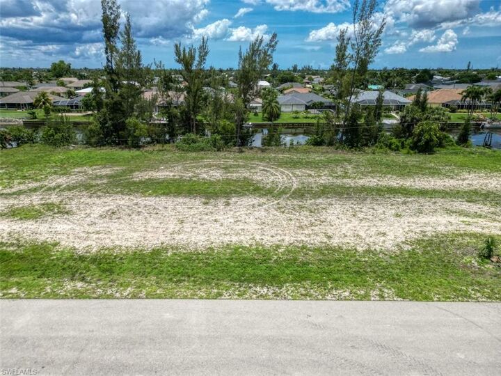 Property Photo: 408 SE 16th Ter FL 33990