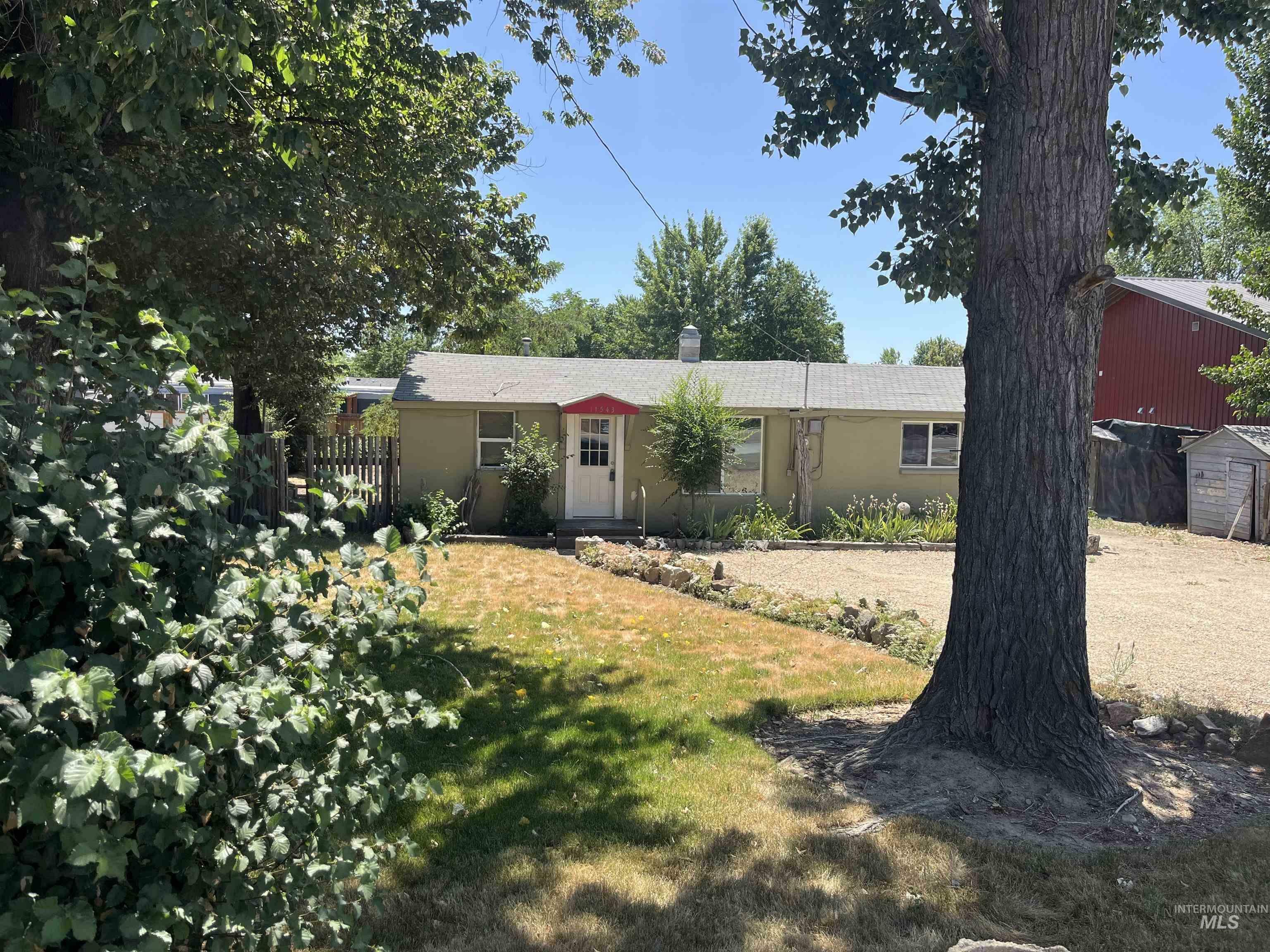 Property Photo: 11543 W State St ID 83669