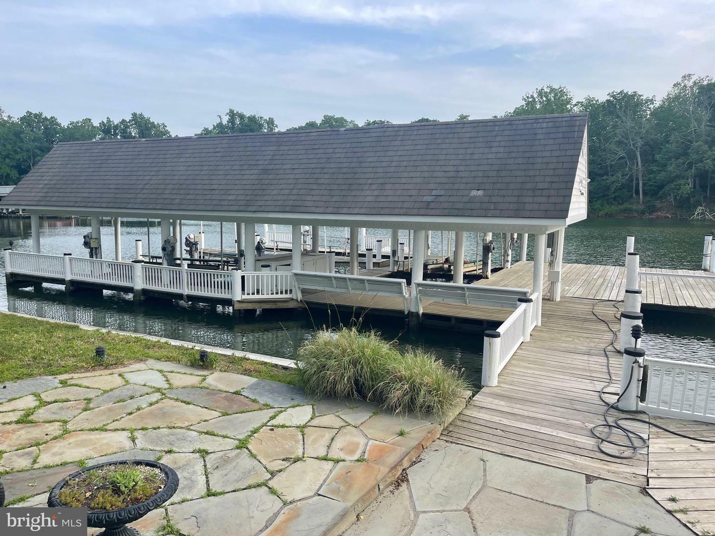 Property Photo: 10750 Sawpit Cove Road MD 20657