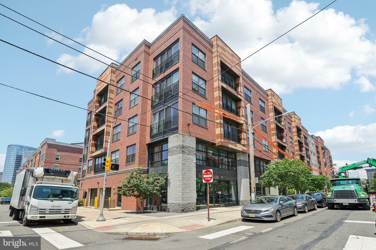 Property Photo: 600 S 24th Street 204 PA 19146