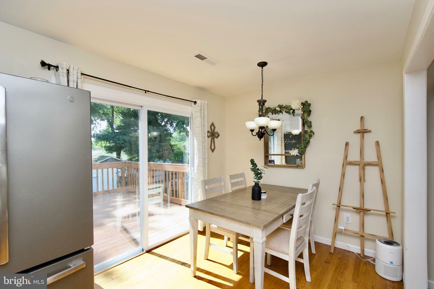 Property Photo:  1411 Kentucky Avenue  VA 22191 