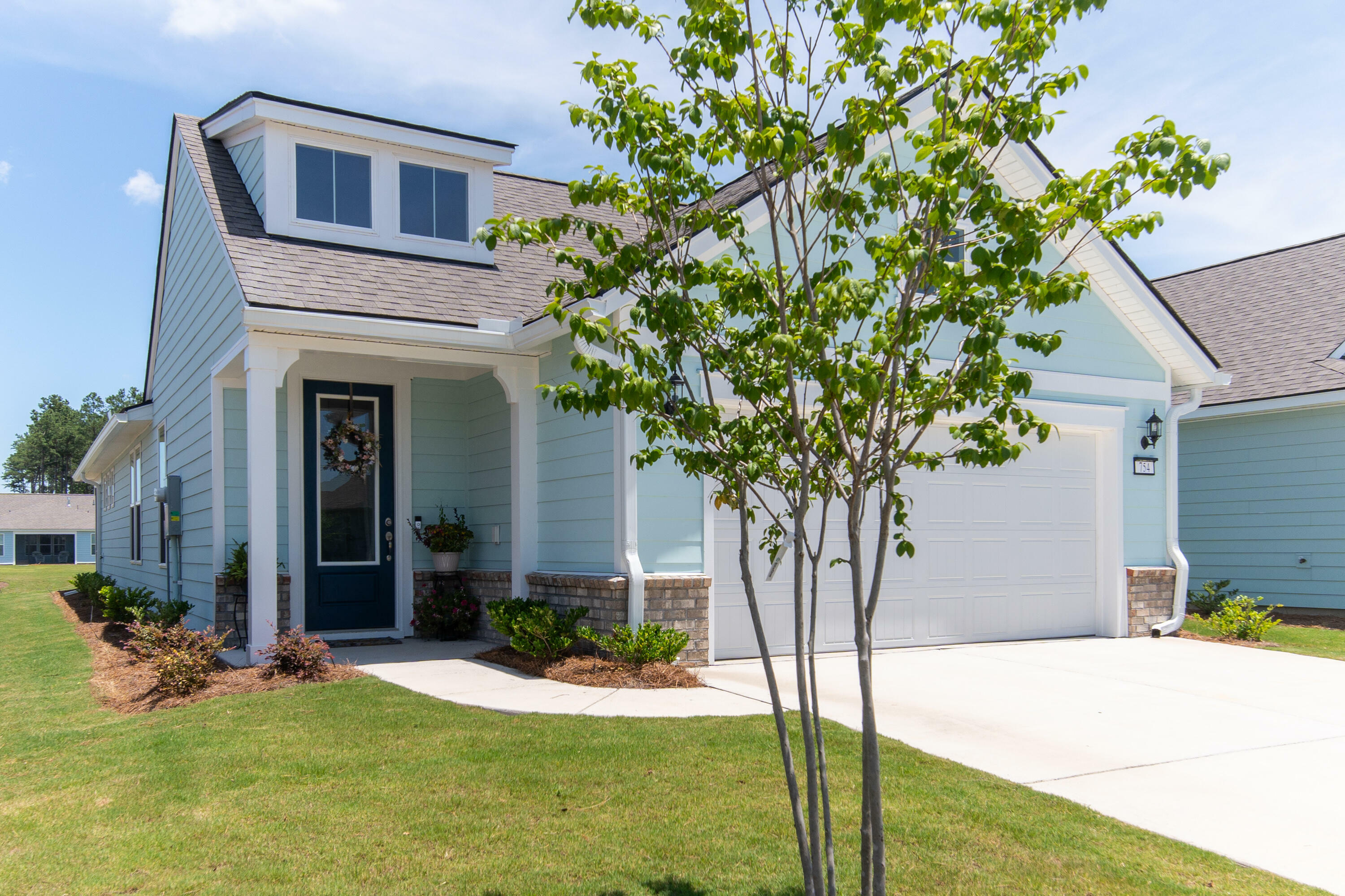Property Photo: 754 Blue Iris Way SC 29486