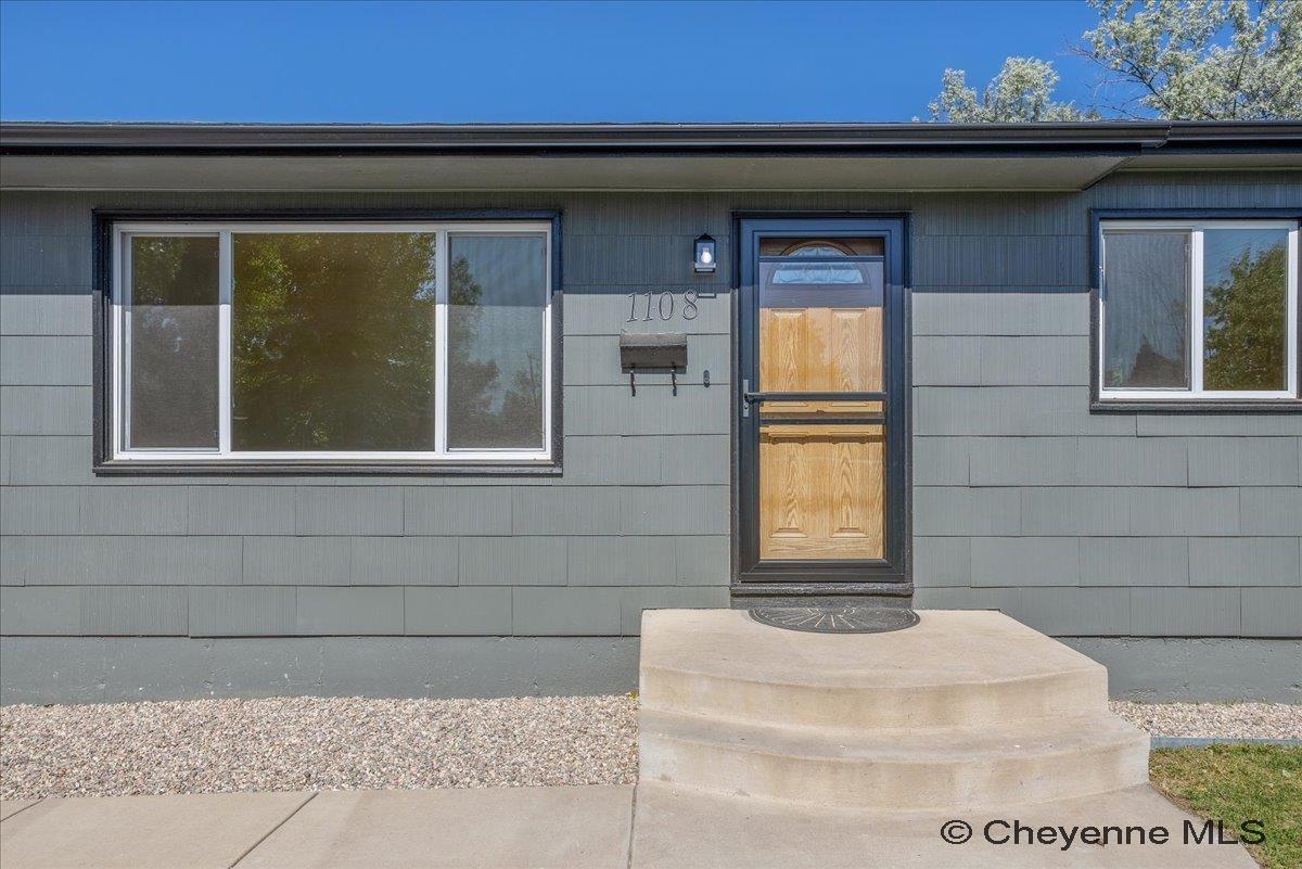 Property Photo: 1108 Monroe Ave WY 82001