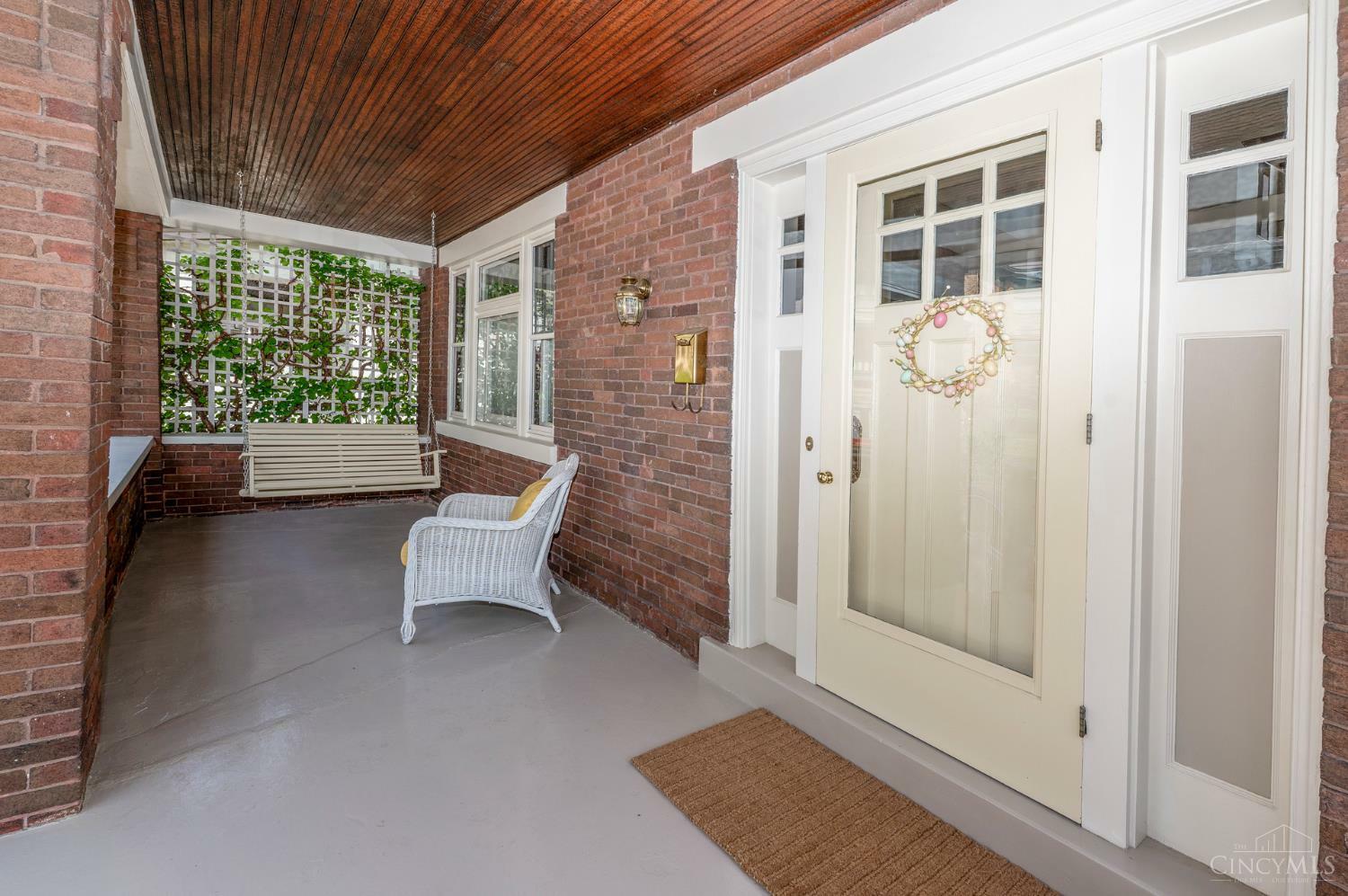 Property Photo: 2851 Pine Grove Avenue OH 45208