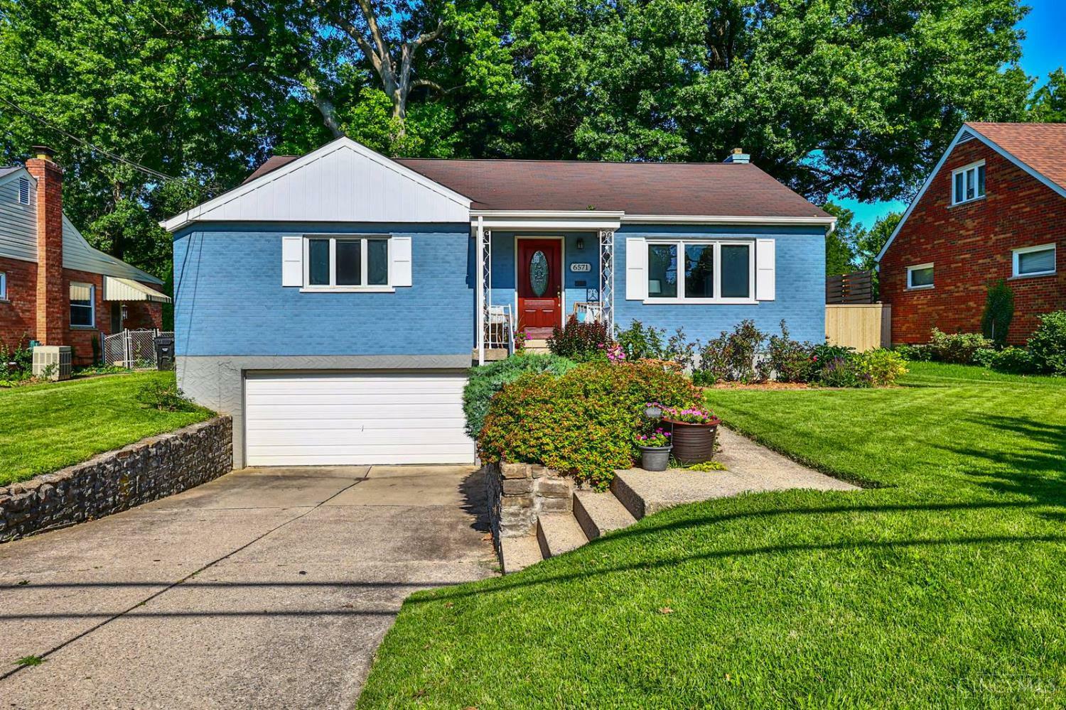 Property Photo: 6571 Kirkland Drive OH 45224