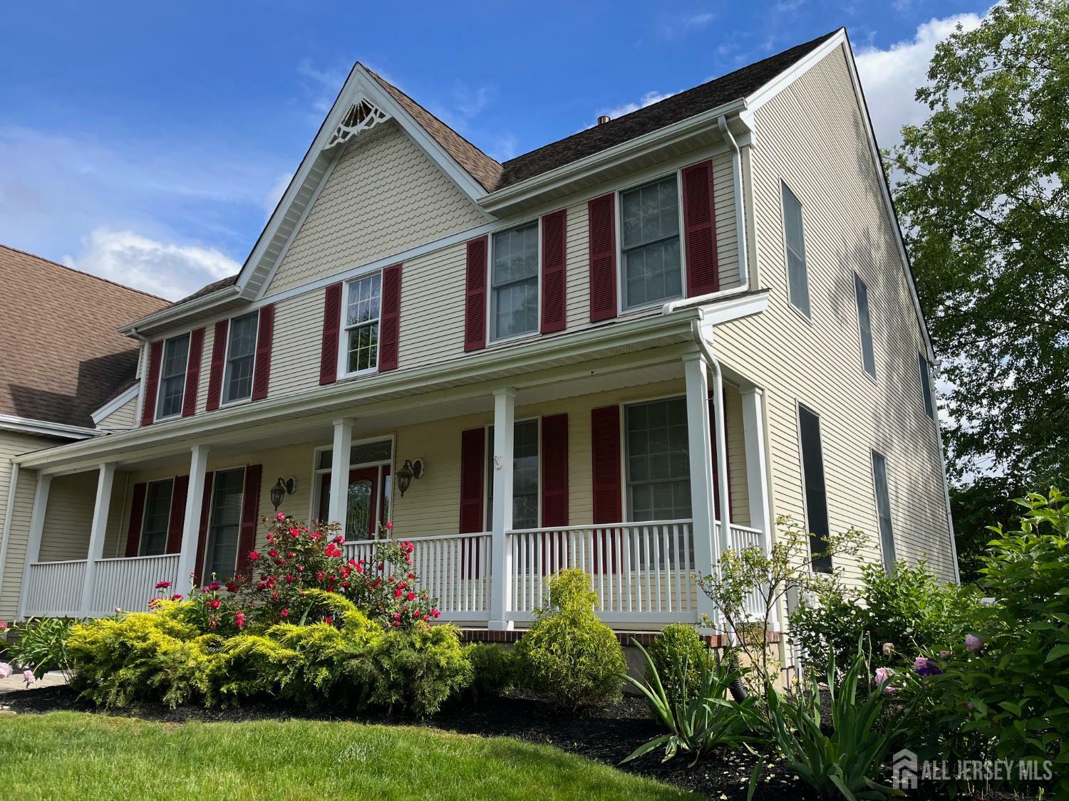 Property Photo:  7 Camas Court  NJ 08536 