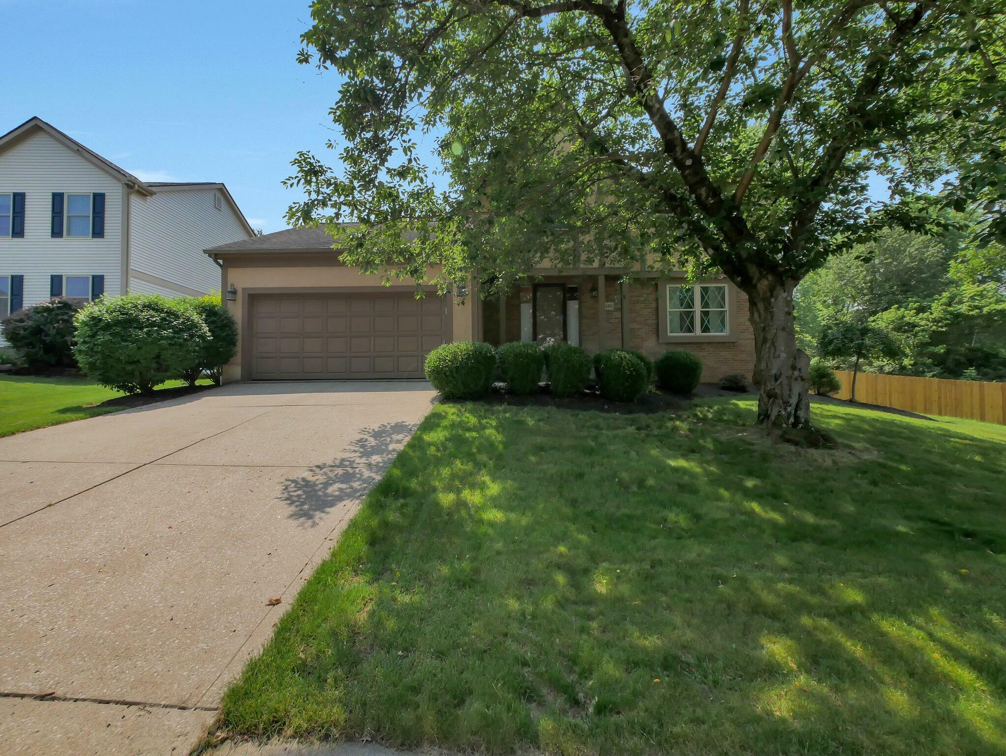 Property Photo:  1380 Hanbury Court  OH 43230 