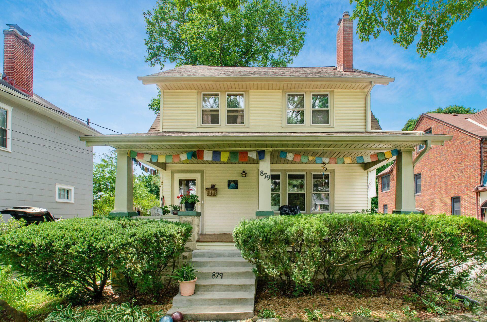 Property Photo: 879 College Avenue OH 43209