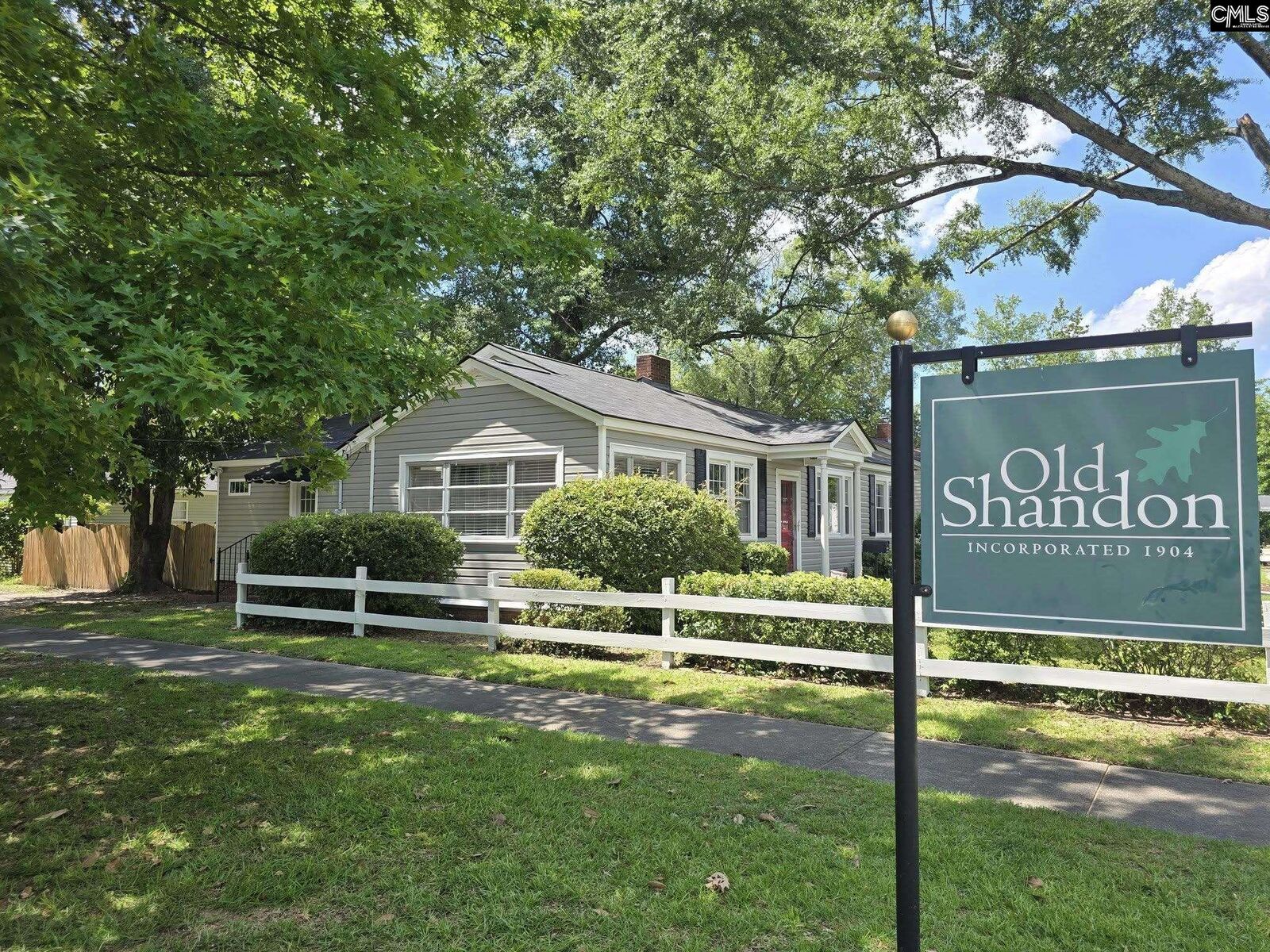 Property Photo:  1001 Maple  SC 29205 