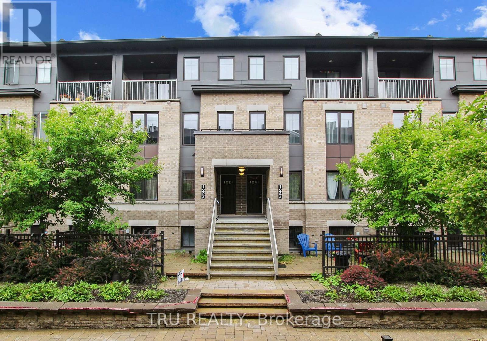 122 Lindenshade Drive B  Ottawa ON K2J 5R5 photo