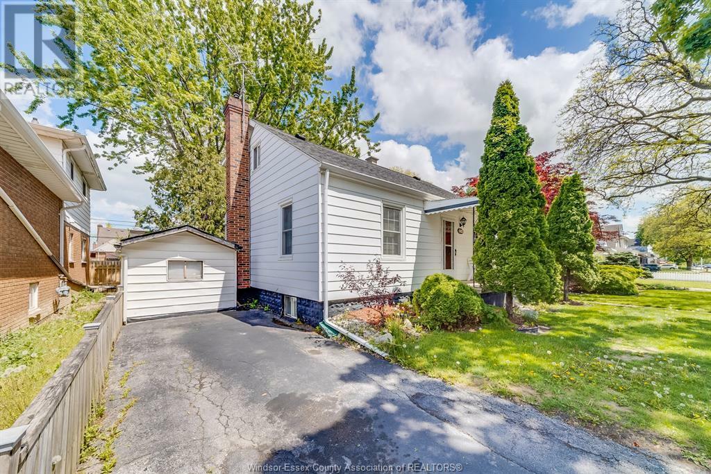Property Photo: 1418 Pillette Road ON N8Y 3B9