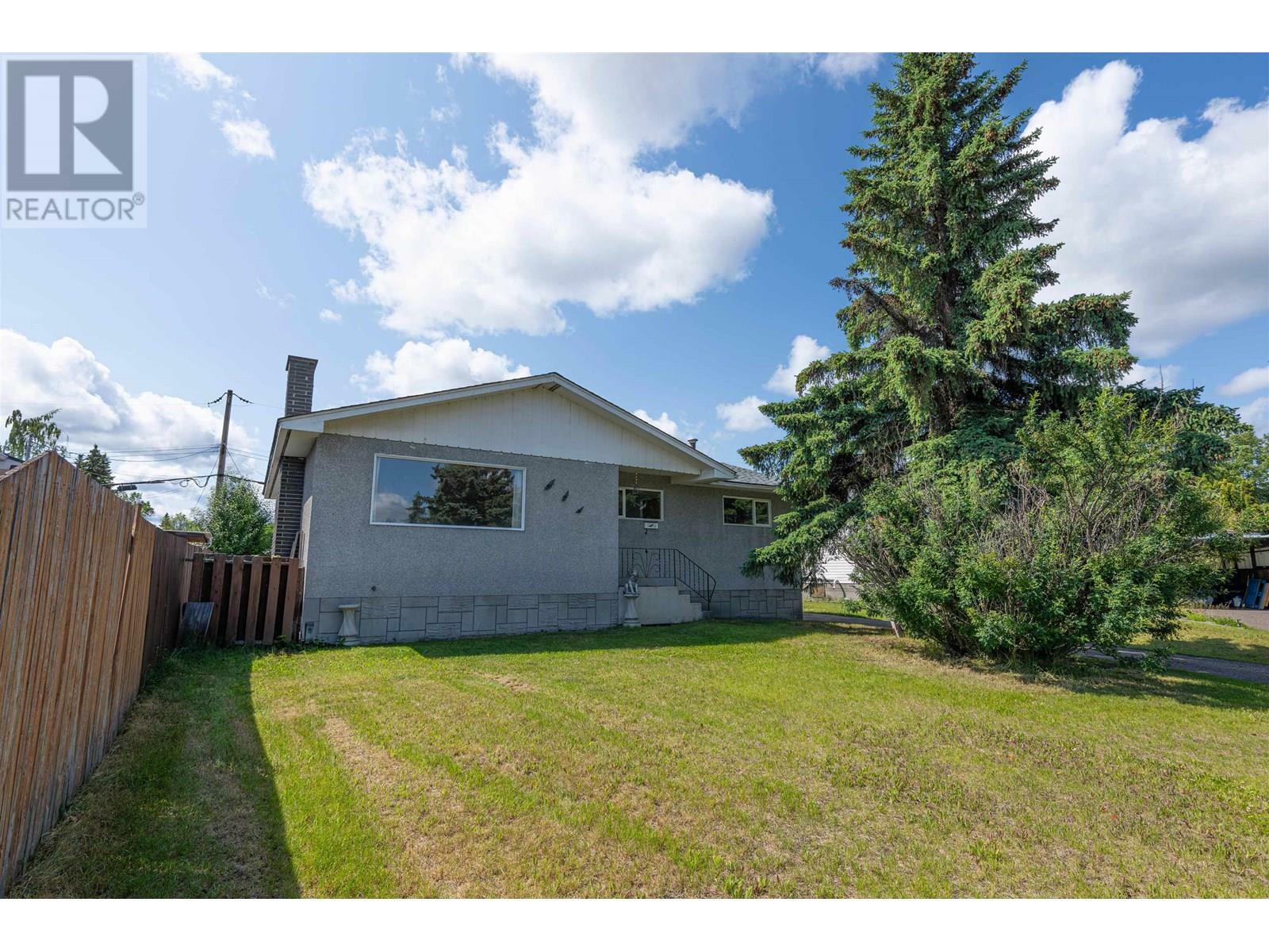 Property Photo: 2795 Fairview Crescent BC V2N 1G7